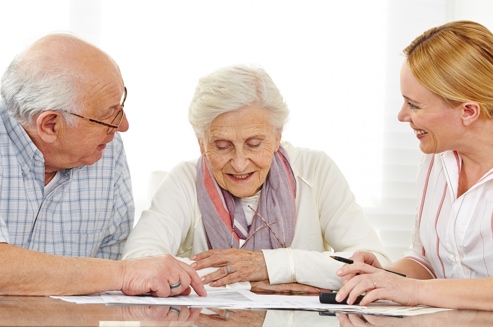 How to Manage Aging Parents’ Financial Expenses